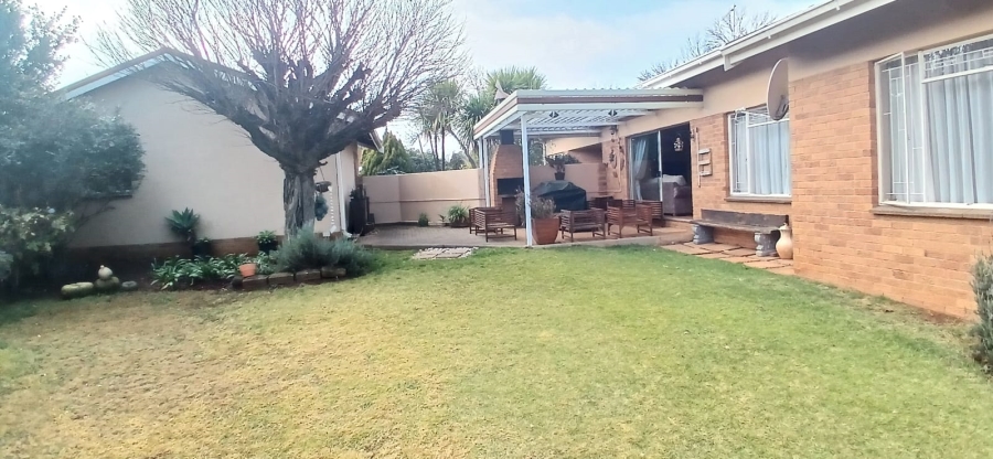 5 Bedroom Property for Sale in Panorama Free State